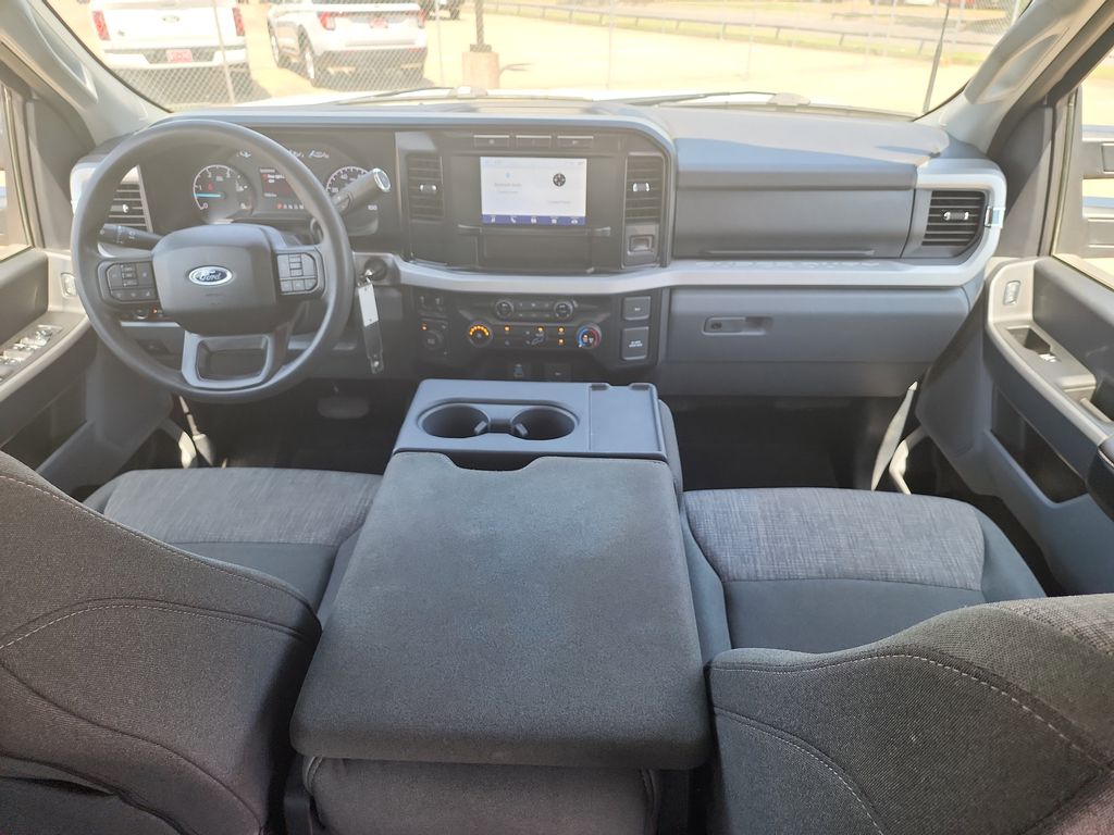 2024 Ford F-350SD XLT photo