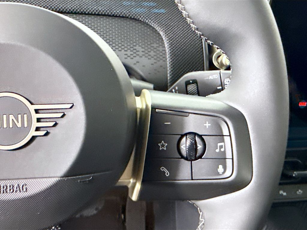 Thumbnail: 2027 MINI Cooper Countryman - 12