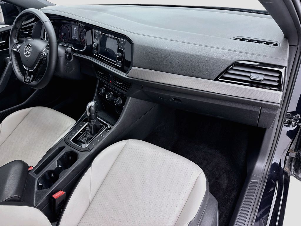Thumbnail: 2020 Volkswagen Jetta - 15