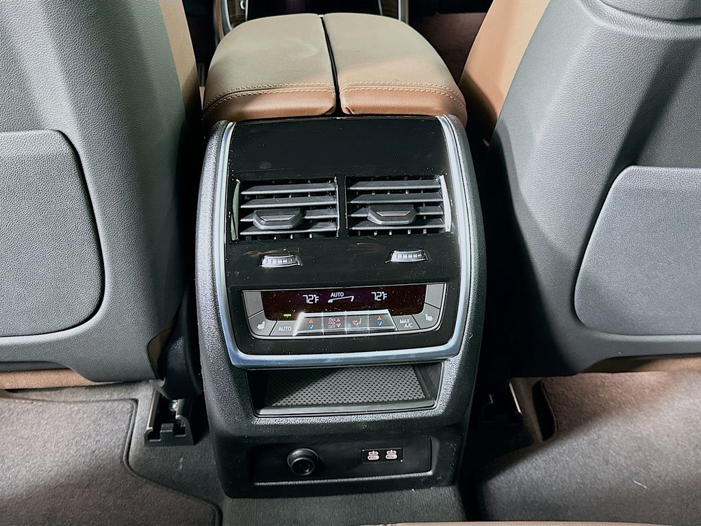 Thumbnail: 2026 BMW X5 - 18