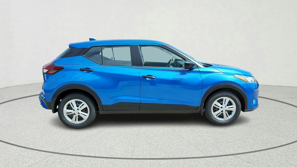 2025 Nissan Kicks Play