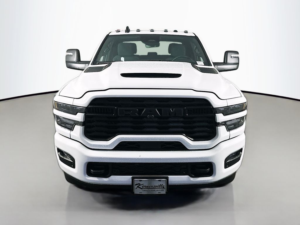 New 2026 White Ram Black Express image 2