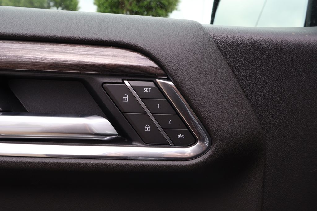 2025 Chevrolet Silverado 1500 LTZ 19