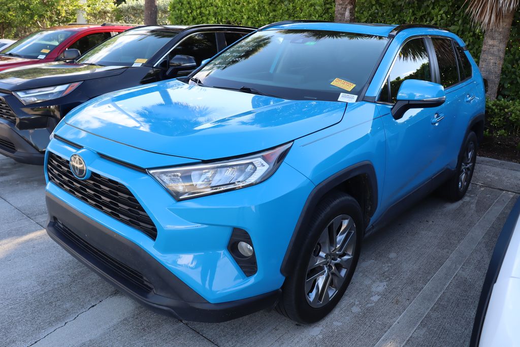 Thumbnail: 2020 Toyota RAV4 - 2