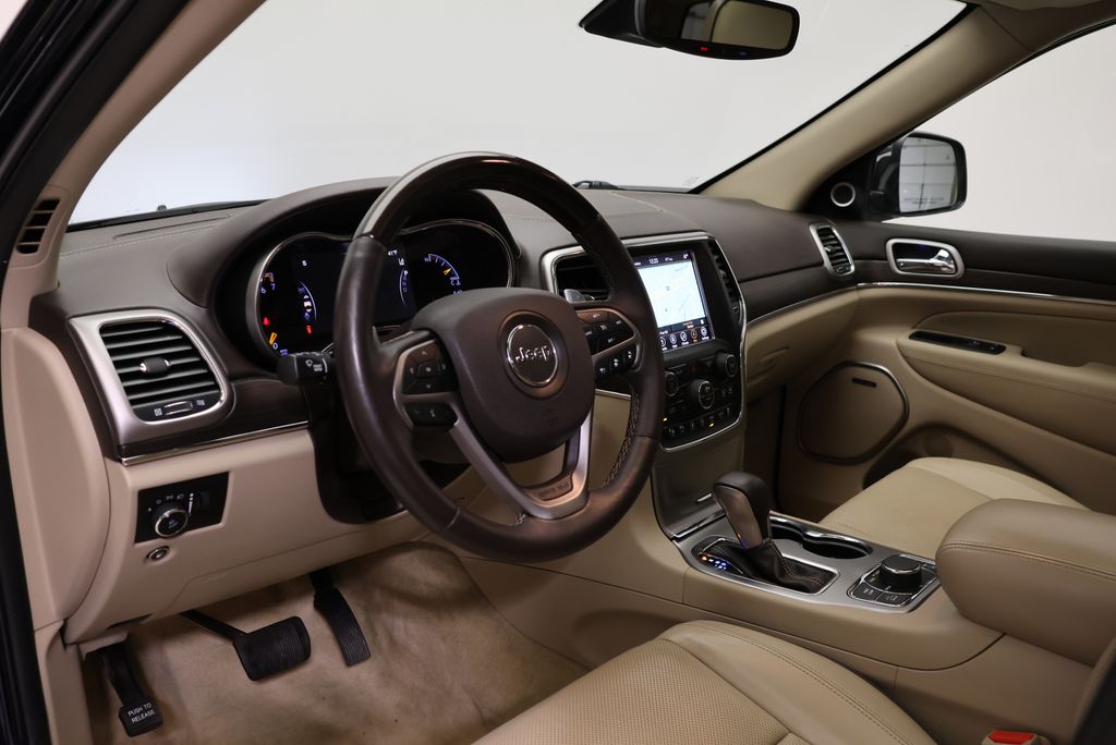 Thumbnail: 2018 Jeep Grand Cherokee - 29