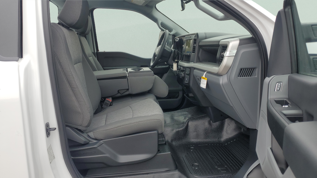 New 2026 White Ford XL image 18