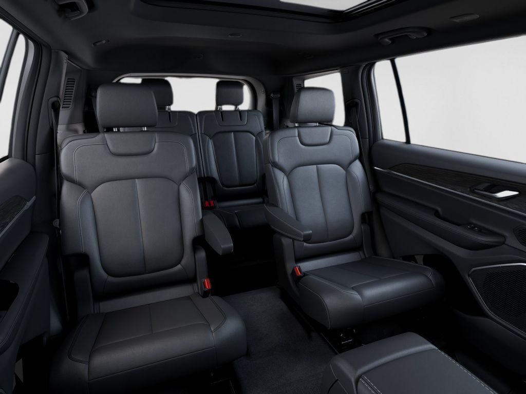 2026 Jeep Grand Cherokee L Limited Silver at South Hills CDJR
