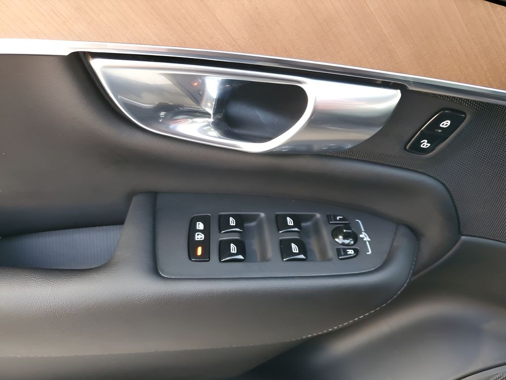 Used Car 2023 Volvo Xc90  B6 Plus 7-seater For Sale Under $40,000 In Austin, Texas