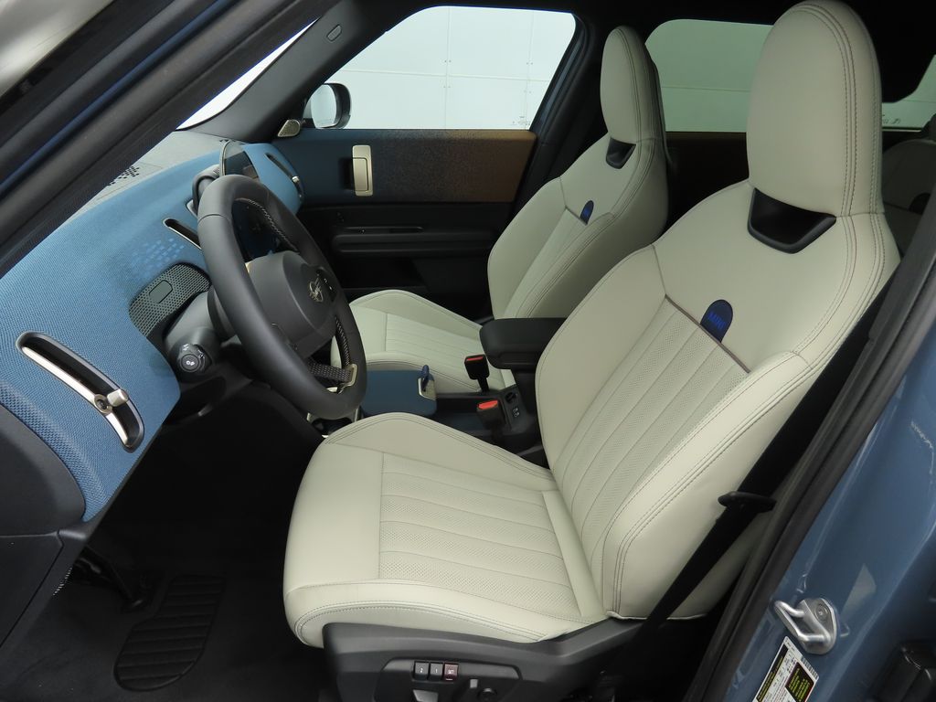 2025 MINI Cooper Countryman Iconic 19