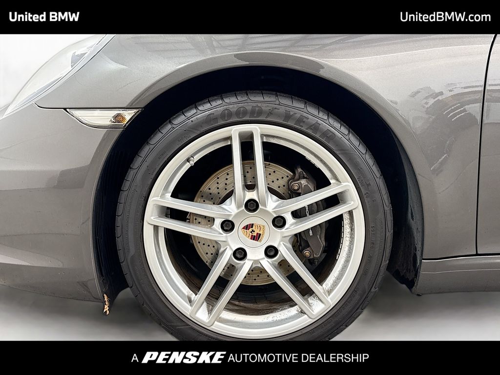 Thumbnail: 2014 Porsche 911 - 2