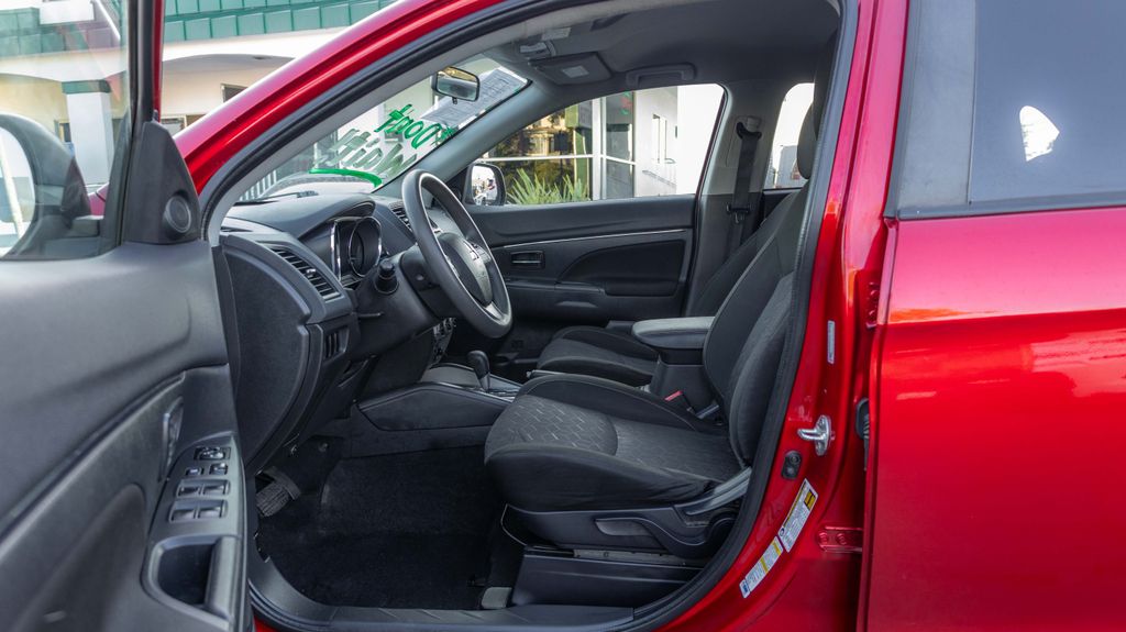 Used 2020 Mitsubishi Outlander Sport 2.0 ES 4D Sport Utility