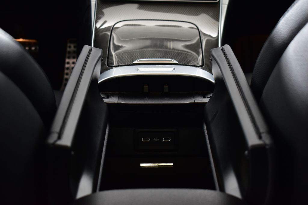 Thumbnail: 2023 Mercedes-Benz C-Class - 22