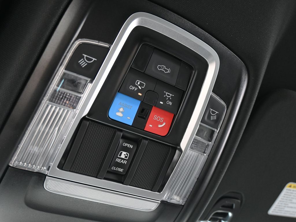 New 2026 Diamond Black Crystal Pearlcoat Ram Big Horn/Lone Star image 19