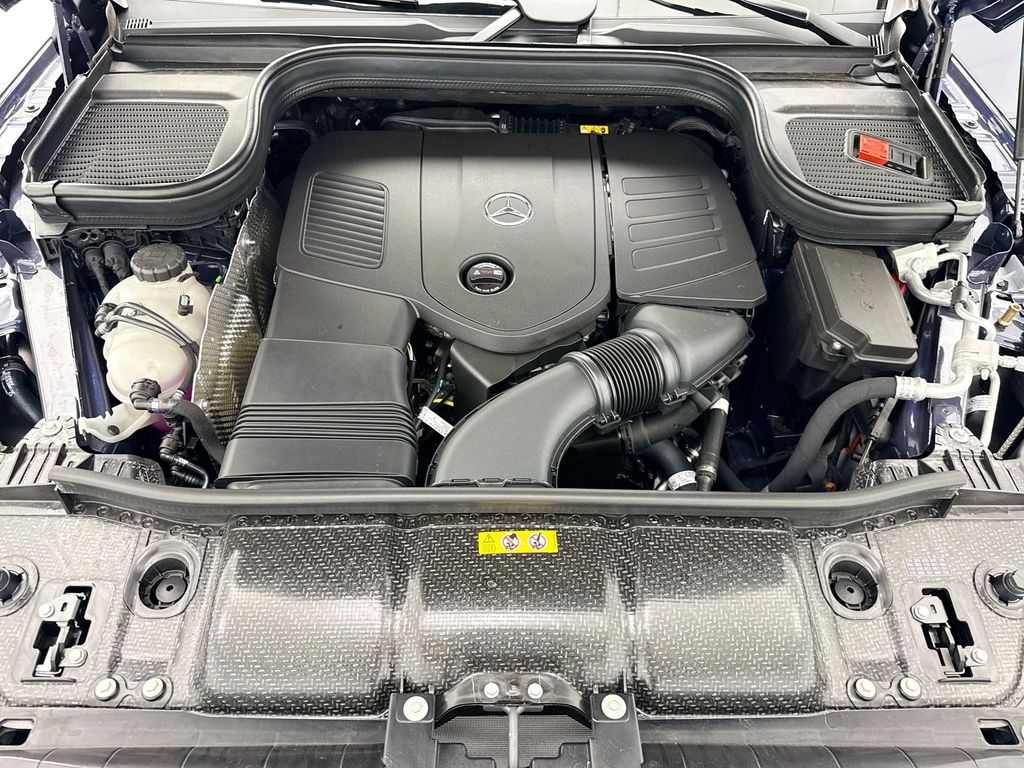 Thumbnail: 2026 Mercedes-Benz GLE - 28