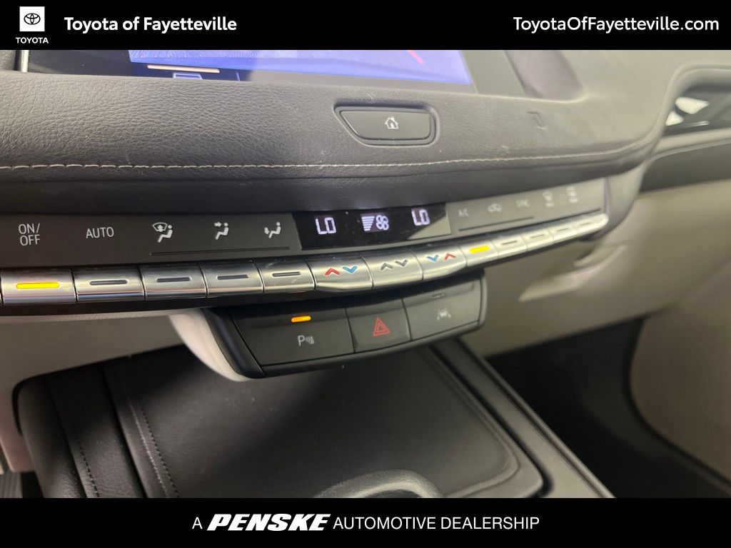 Thumbnail: 2019 Cadillac XT4 - 31