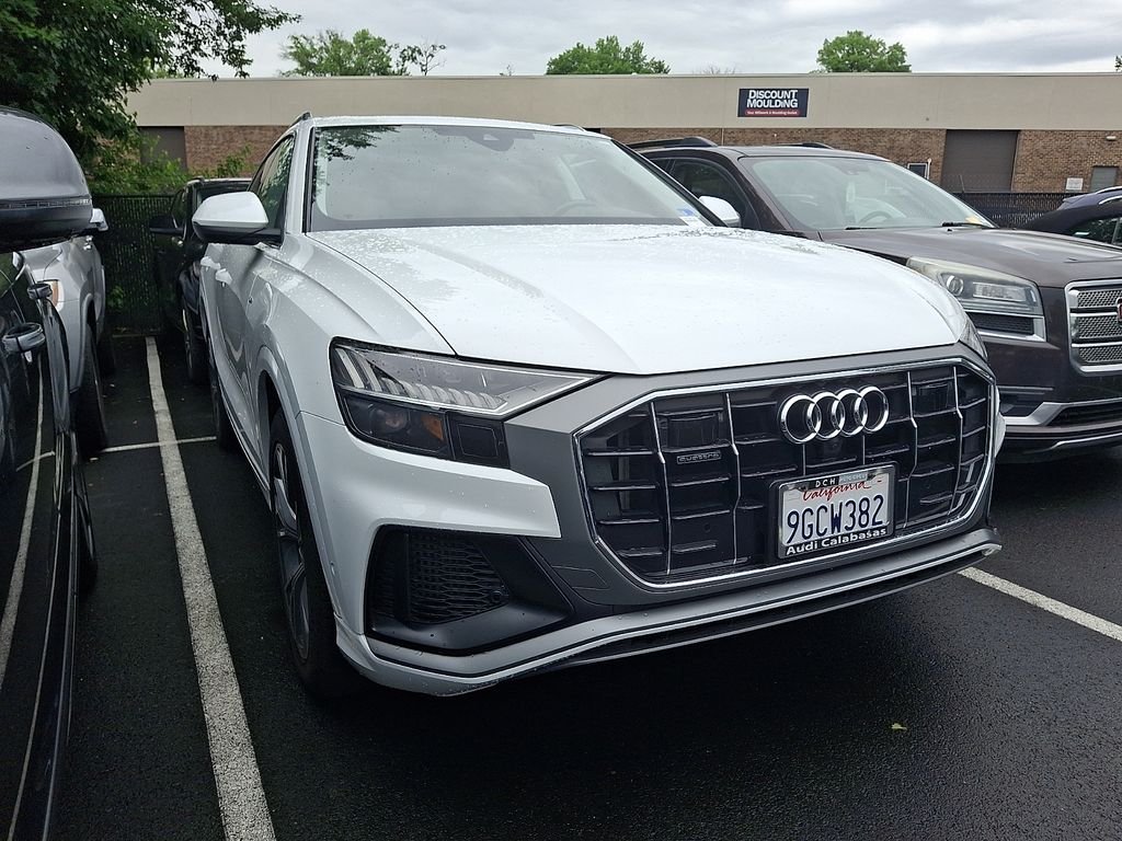 Thumbnail: 2023 Audi Q8 - 3