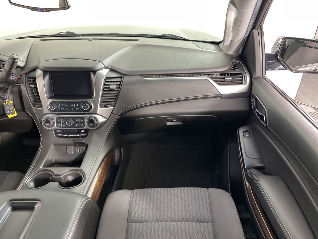 Thumbnail: 2017 Chevrolet Tahoe - 15