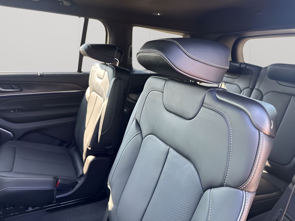 New Car 2025 Jeep Grand Cherokee L  Overland For Sale Under $60,000 In Austin, Texas