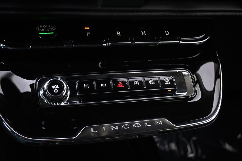 New 2026 Black Lincoln Reserve image 30