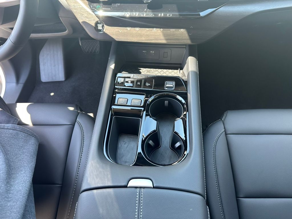 2025 Nissan Murano SV