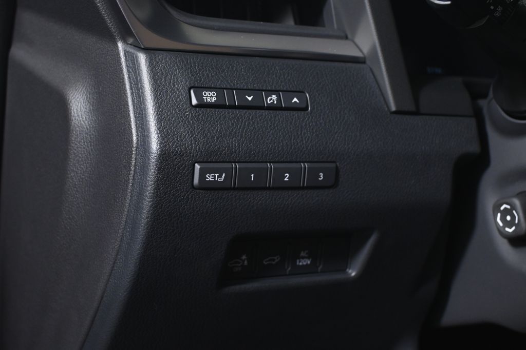 Thumbnail: 2025 Lexus GX - 27