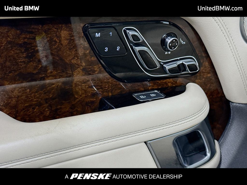 Thumbnail: 2021 Land Rover Range Rover - 3