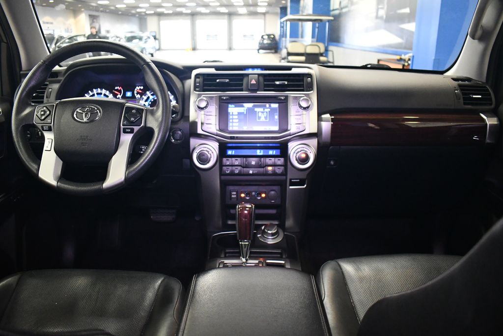 Thumbnail: 2019 Toyota 4Runner - 15