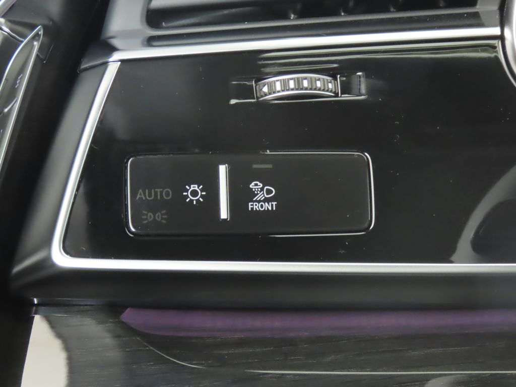 Thumbnail: 2025 Audi Q7 - 18