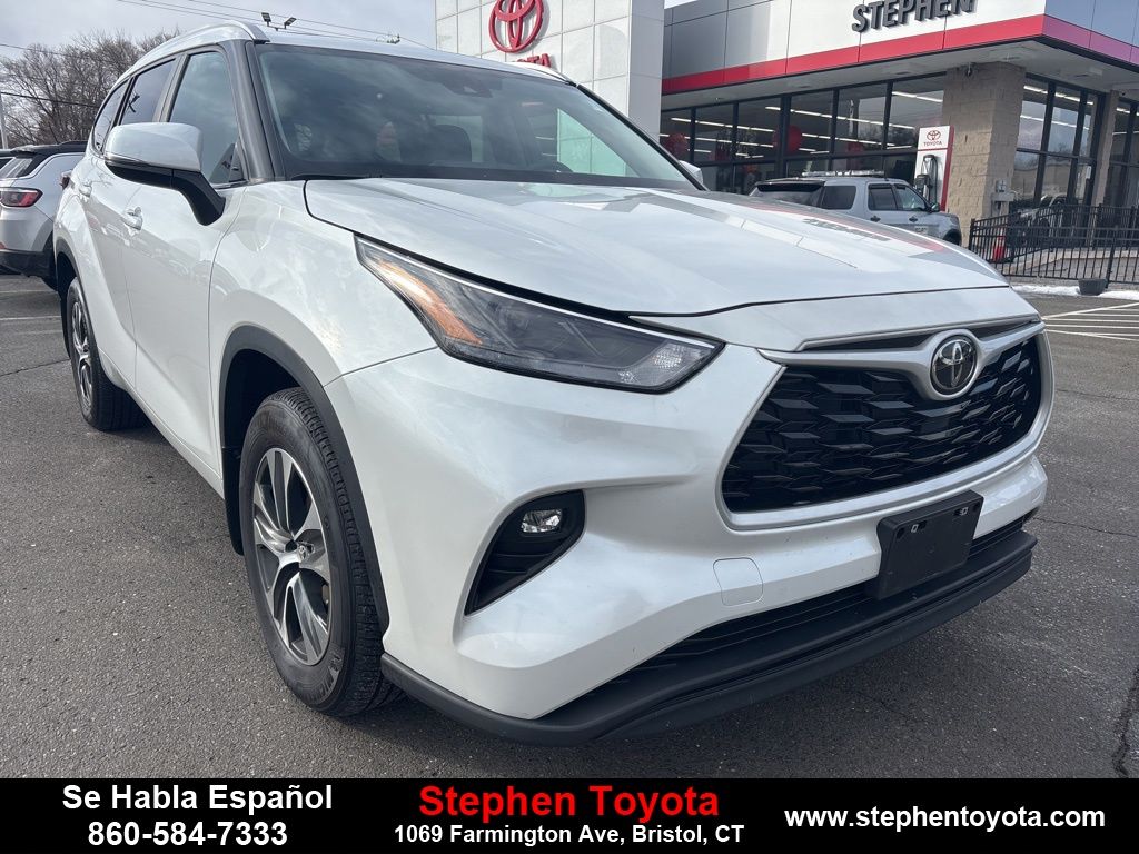 2024 Toyota Highlander XLE AWD