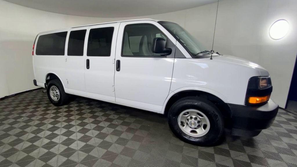 2024 Chevrolet Express 3500 LS 2