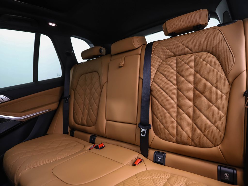 Thumbnail: 2026 BMW X5 - 23