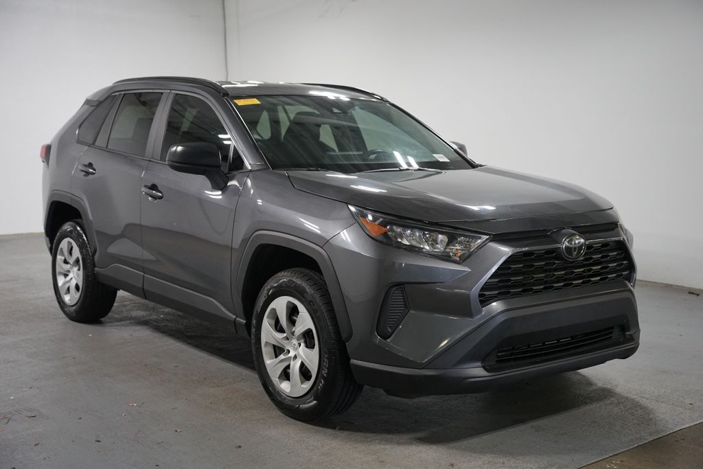 Thumbnail: 2019 Toyota RAV4 - 3