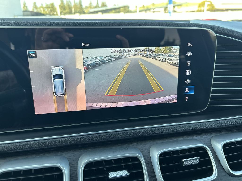 Thumbnail: 2021 Mercedes-Benz GLE - 17