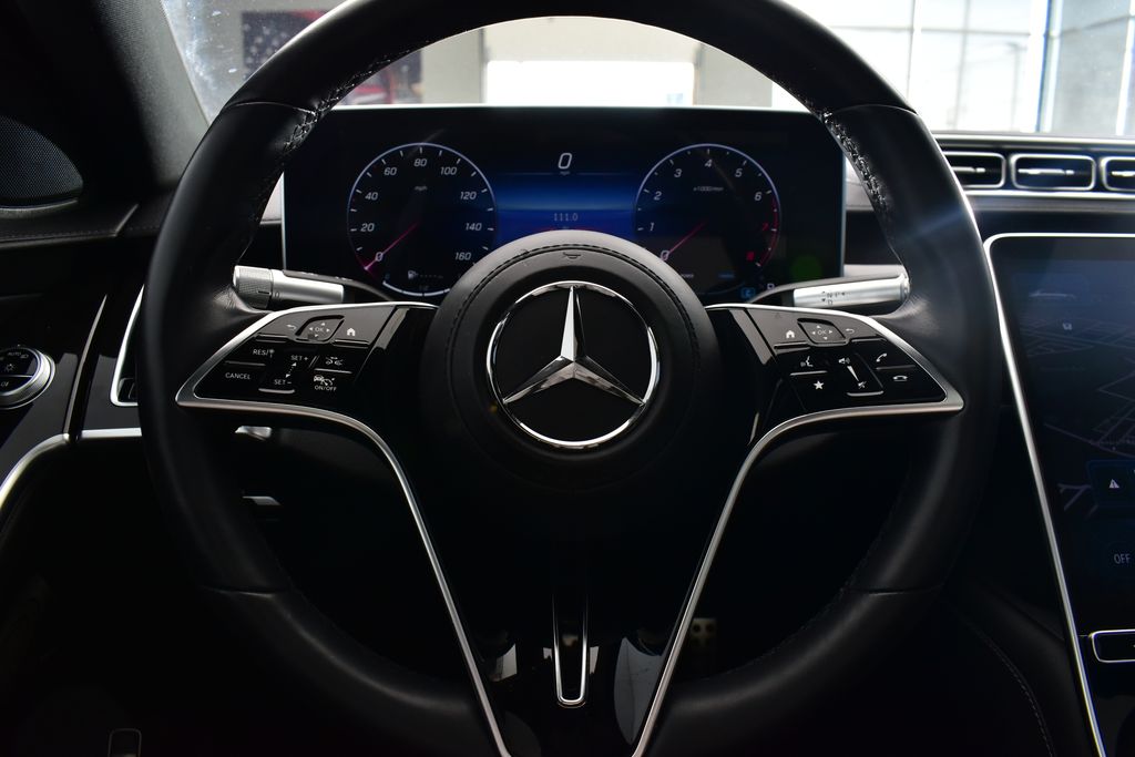 Thumbnail: 2022 Mercedes-Benz S-Class - 18