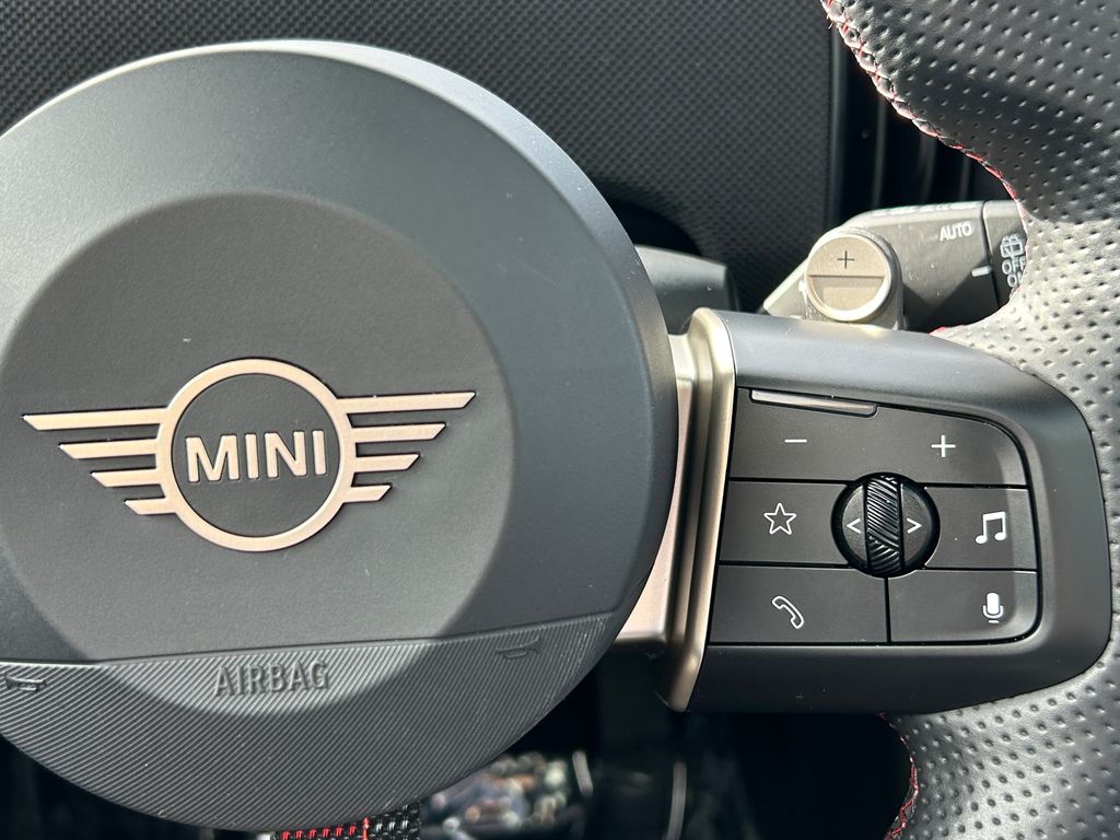 Thumbnail: 2025 MINI Cooper - 20