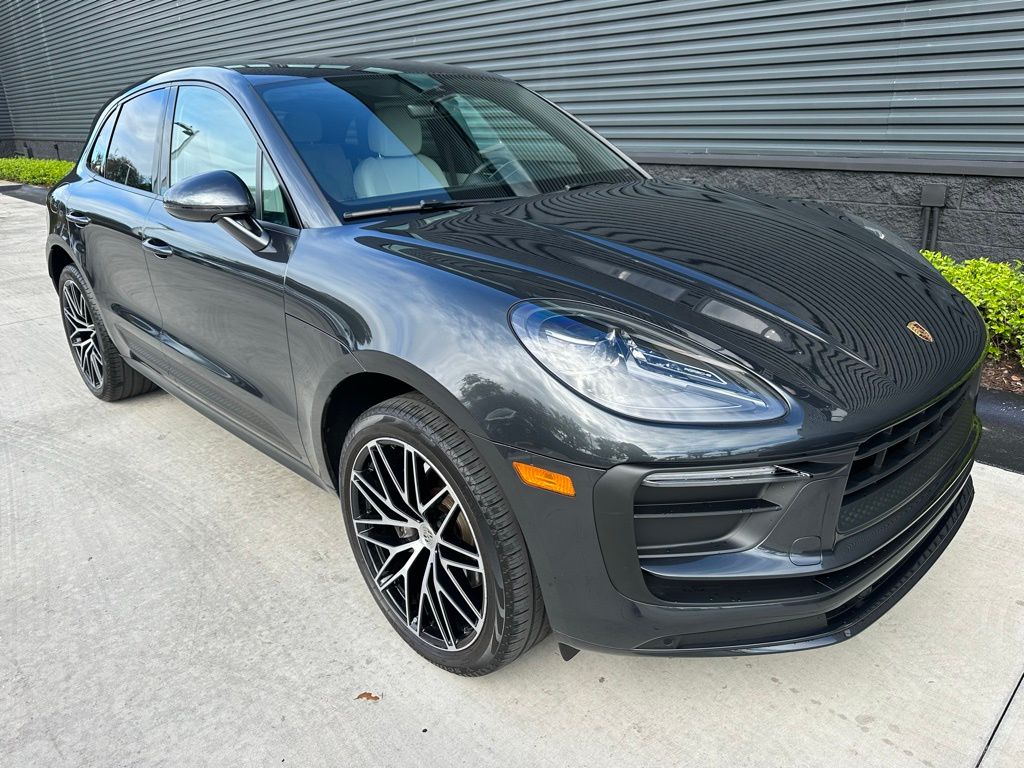 Thumbnail: 2022 Porsche Macan - 11