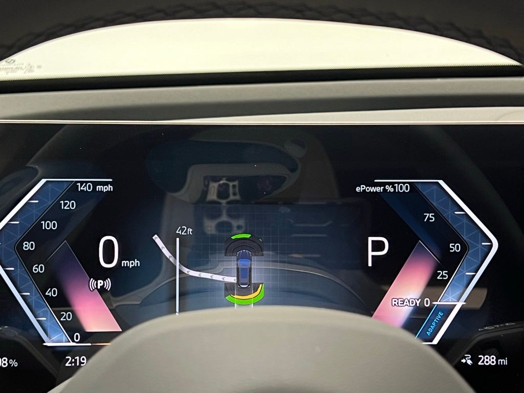 2025 BMW iX xDrive50 17