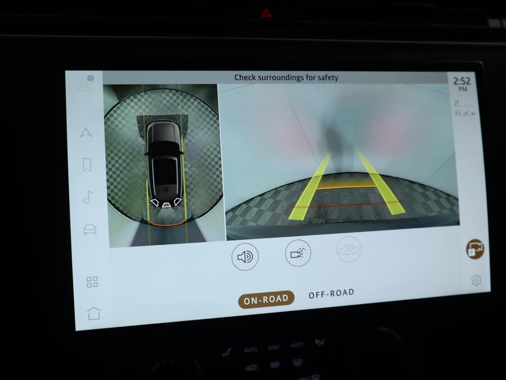 Thumbnail: 2023 Land Rover Range Rover - 16