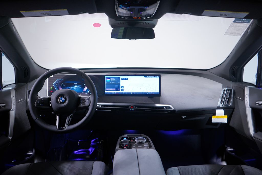 Thumbnail: 2026 BMW iX - 10