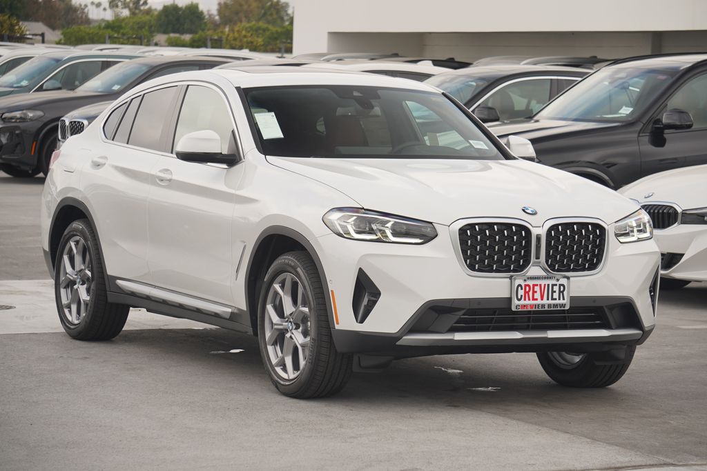 2025 BMW X4 xDrive30i 3