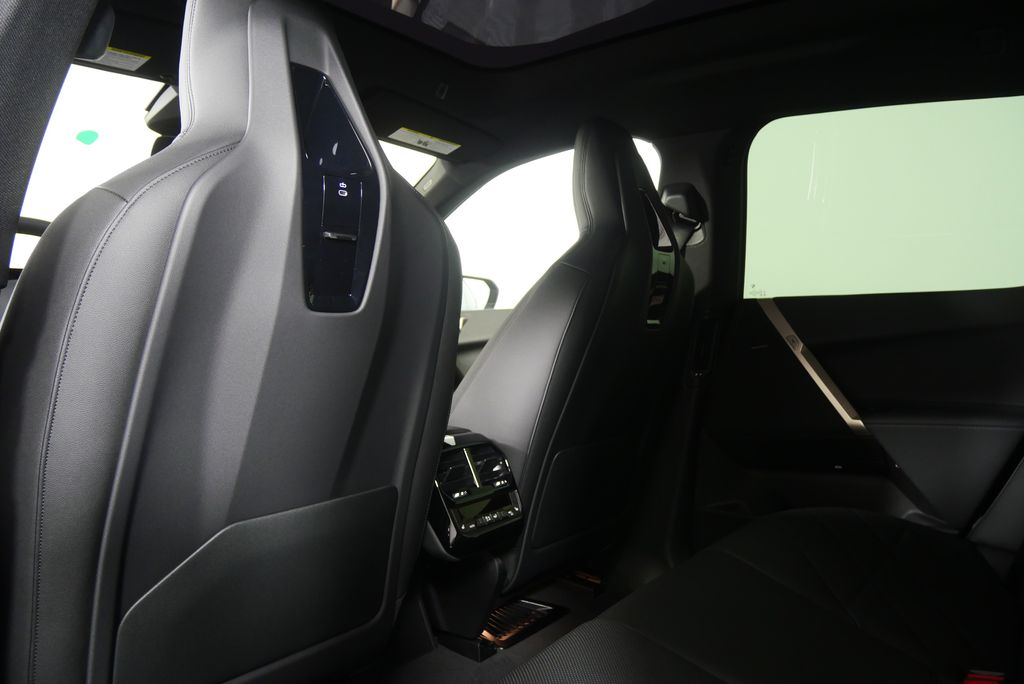 Thumbnail: 2026 BMW iX - 17