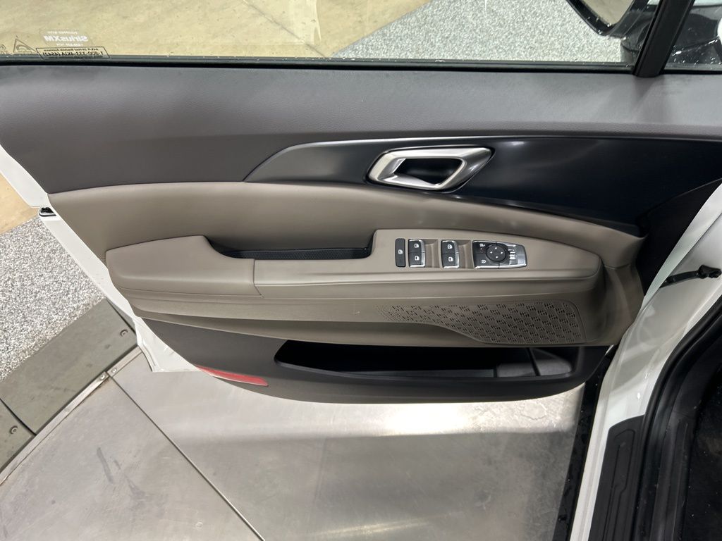 new 2026 Kia Carnival car, priced at $41,665