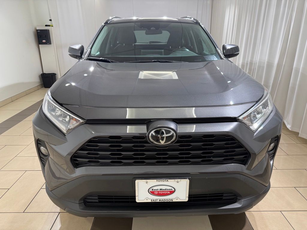 Thumbnail: 2019 Toyota RAV4 - 8