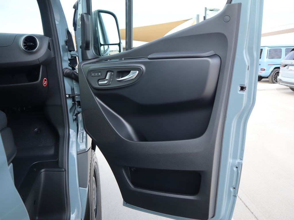 Thumbnail: 2026 Mercedes-Benz Sprinter - 24