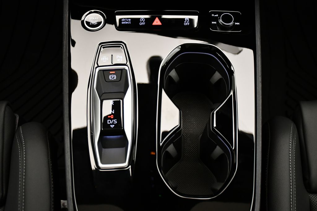 Thumbnail: 2025 Audi A5 - 28