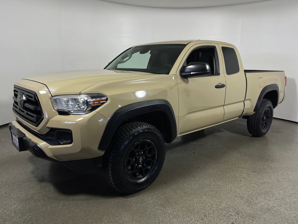 View vehicle photo 7