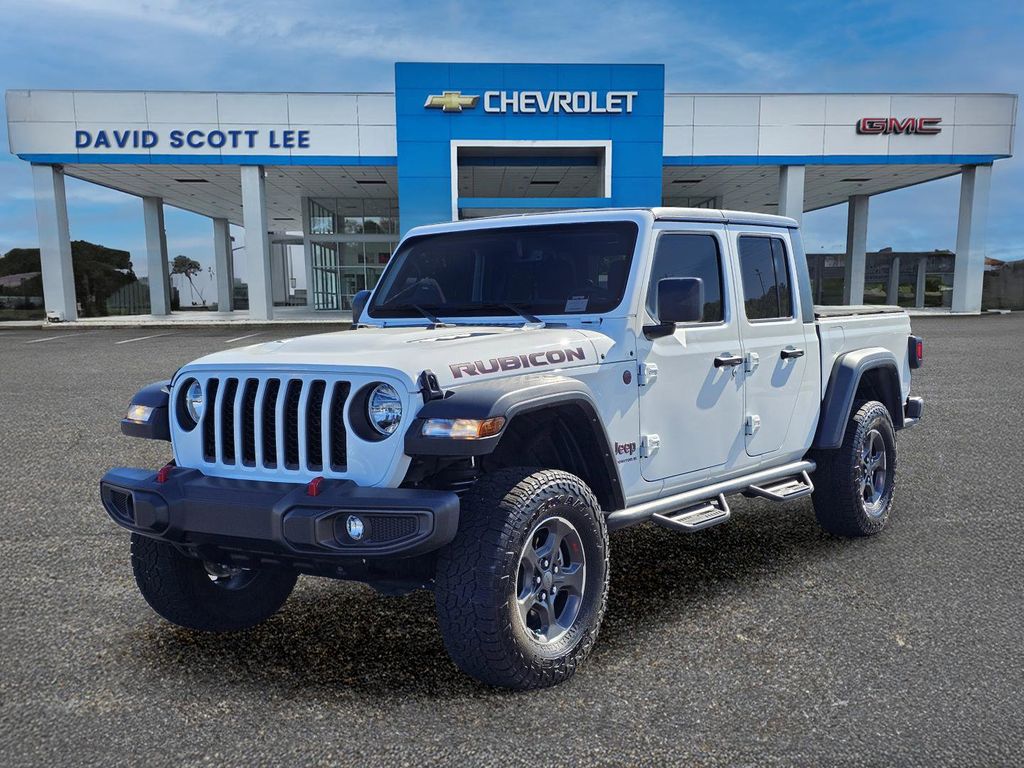 Bright White Clearcoat 2023 Jeep Gladiator Rubicon Crew Cab 4WD Pickup Truck Four-Wheel Drive 8-Speed Automatic