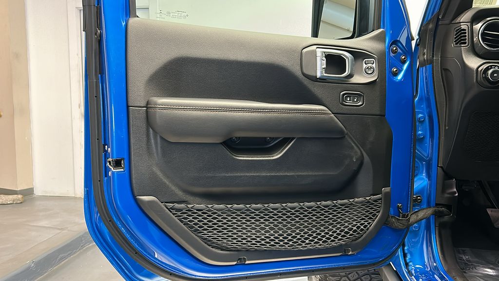 2022 Jeep Wrangler Unlimited Rubicon 392 11