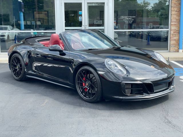 2018 Porsche 911 Carrera 4 GTS Cabriolet AWD   
