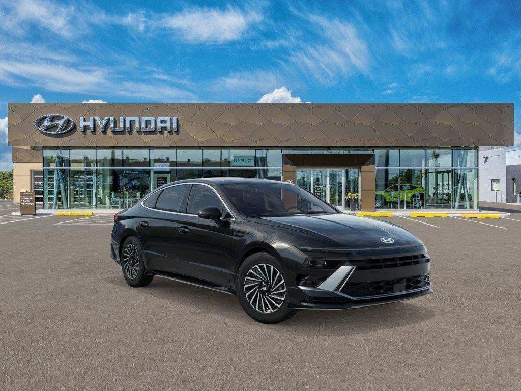 New 2026 Black Hyundai SEL image 2